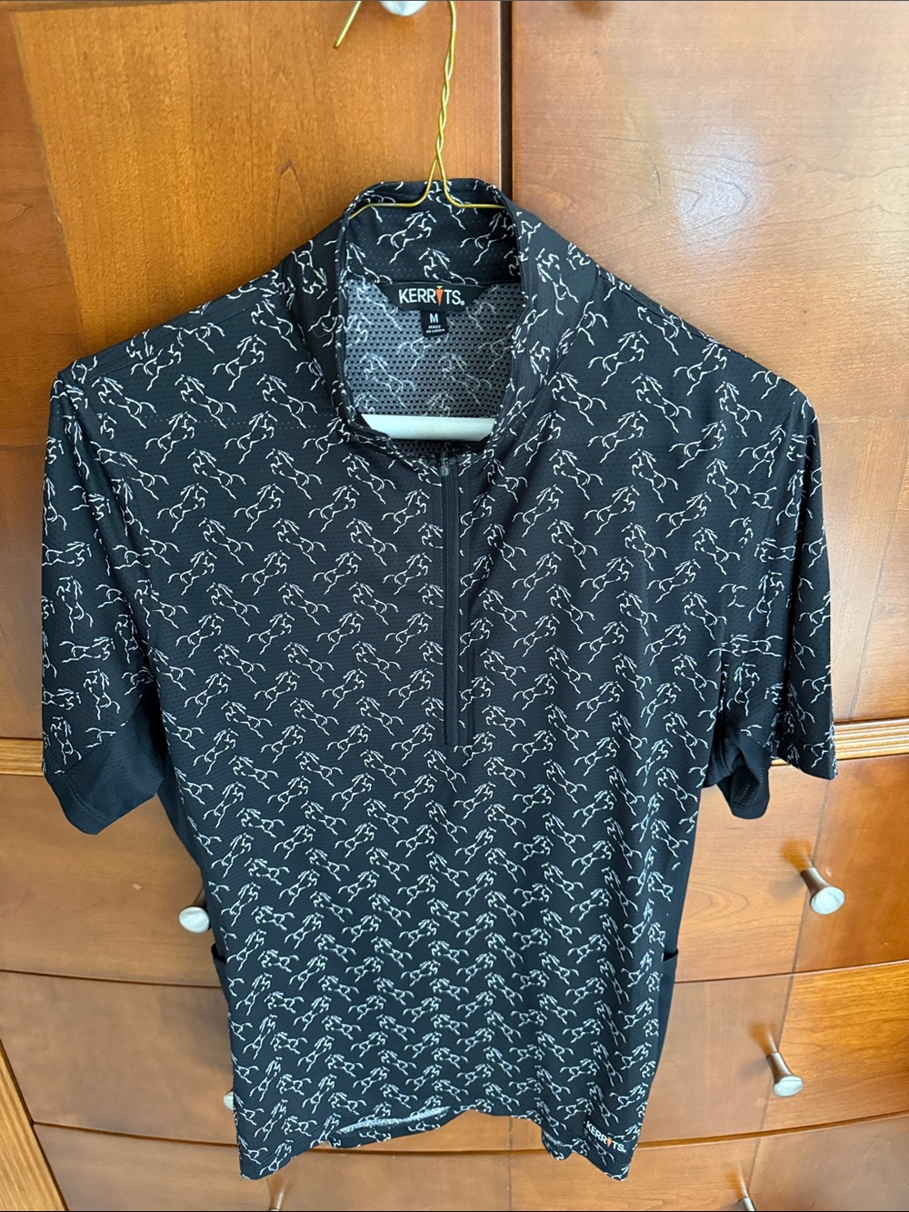 Kerrits Black Short-Sleeve Swim Rash Guard with Light Gray Abstract Print